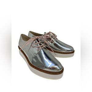 Chinese Laundry silver mirror lace up oxford